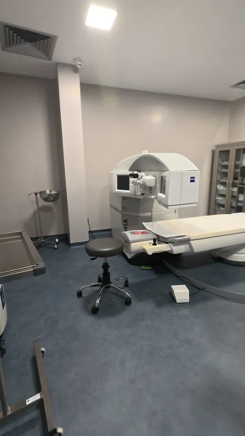 Femtosecond laser suite with treatment bed at Universal Eye Hospital, Tirana